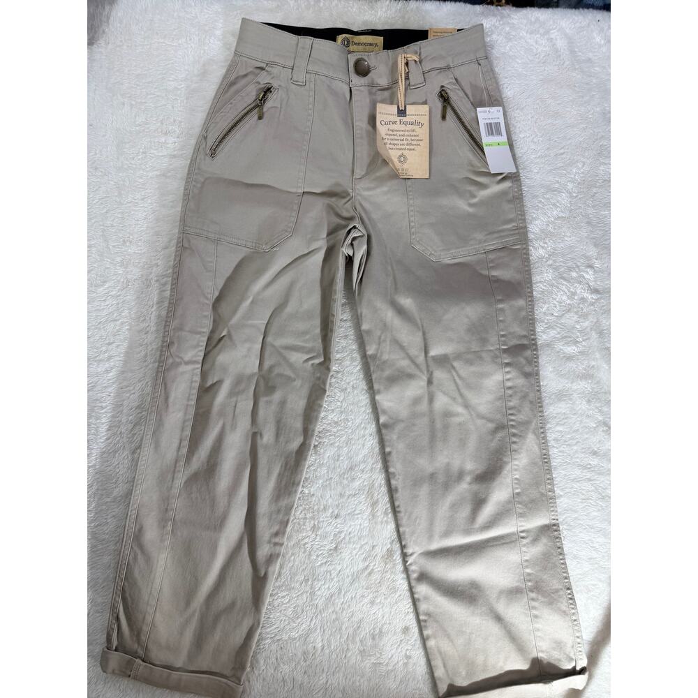 Democracy Curve Equality Utility Cargo Stone Beige Size 4 NWT Zip Pocket Flex